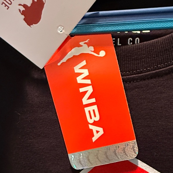 WNBA Portland Fire t-shirt - Picture 3 of 4